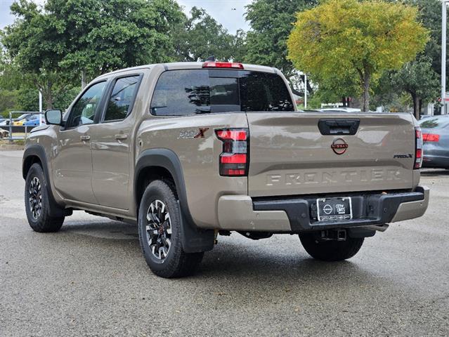 2024 Nissan Frontier PRO-X 3