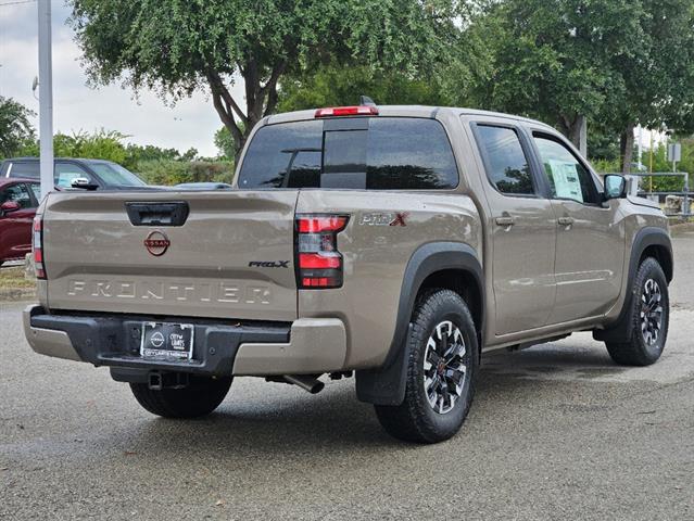 2024 Nissan Frontier PRO-X 5