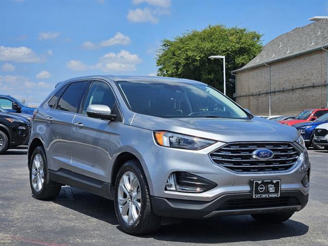 2023 Ford Edge Titanium 2