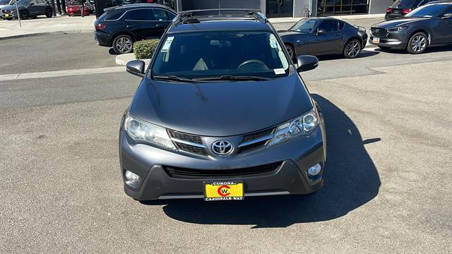 2015 Toyota RAV4 XLE 2