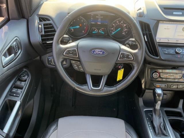 2017 Ford Escape SE 17