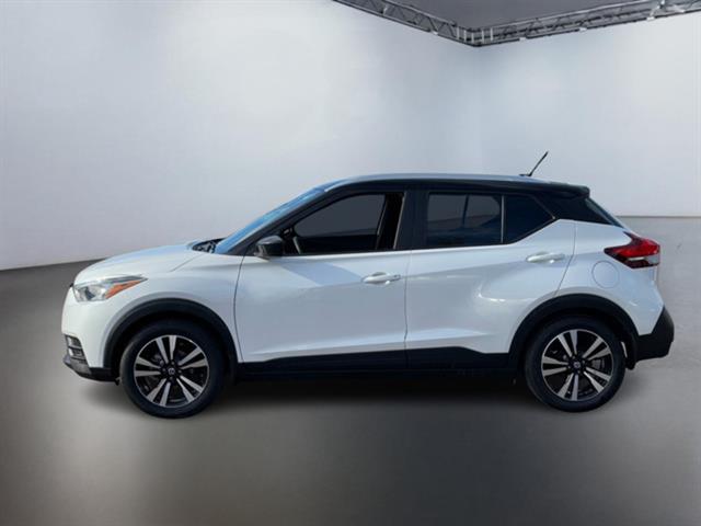 2019 Nissan Kicks SV 9