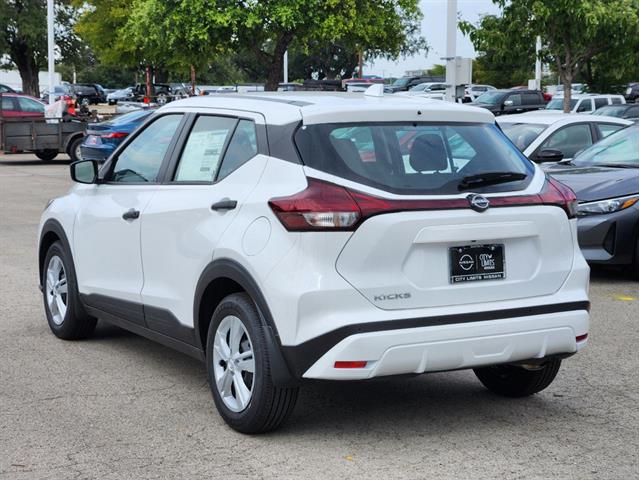 2024 Nissan Kicks S 7