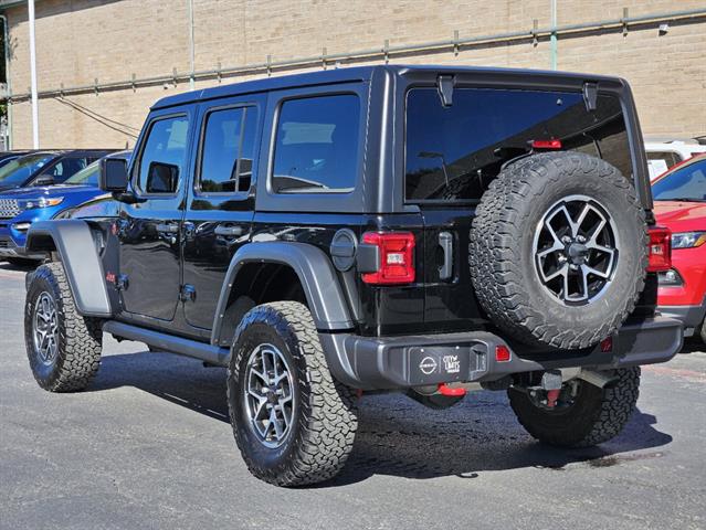 2024 Jeep Wrangler Rubicon 3