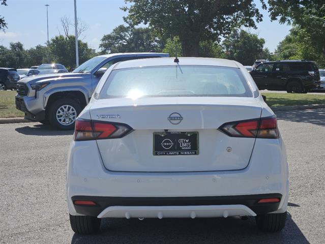 2024 Nissan Versa S 4