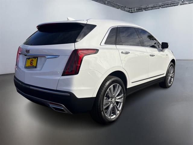 2024 Cadillac XT5 Premium Luxury 4