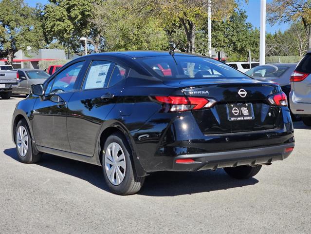 2025 Nissan Versa S 3