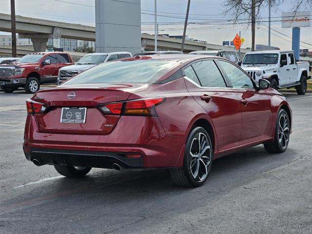 2024 Nissan Altima 2.5 SR 5