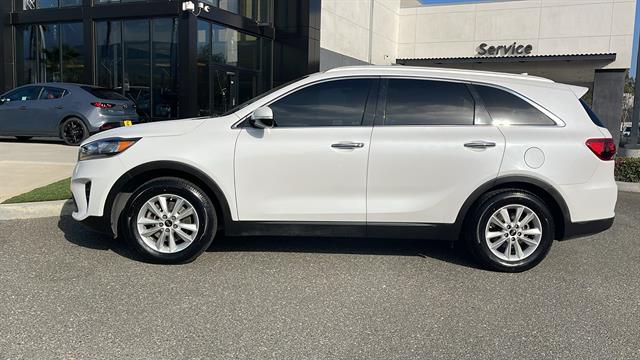 2019 Kia Sorento LX V6 10