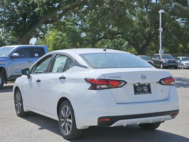 2024 Nissan Versa S 3