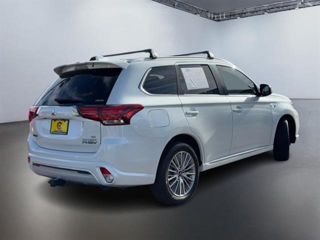 2019 Mitsubishi Outlander PHEV SEL 4