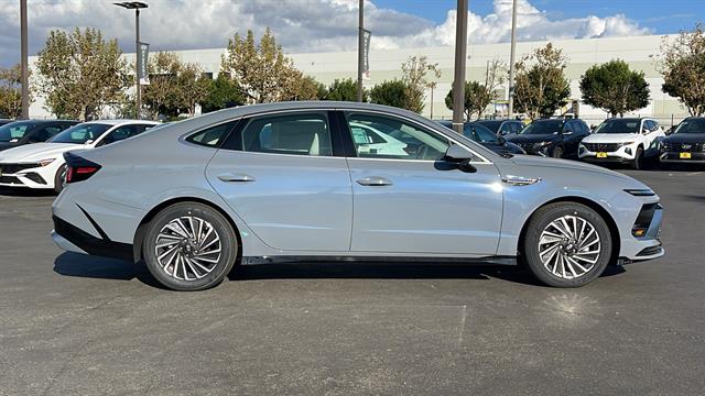 2025 Hyundai Sonata Hybrid SEL 6