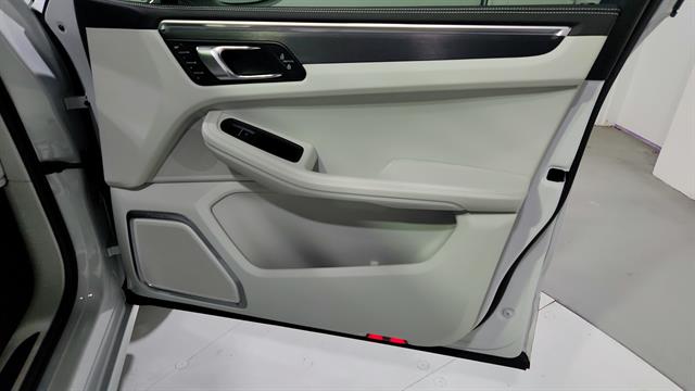 car-gallery-27