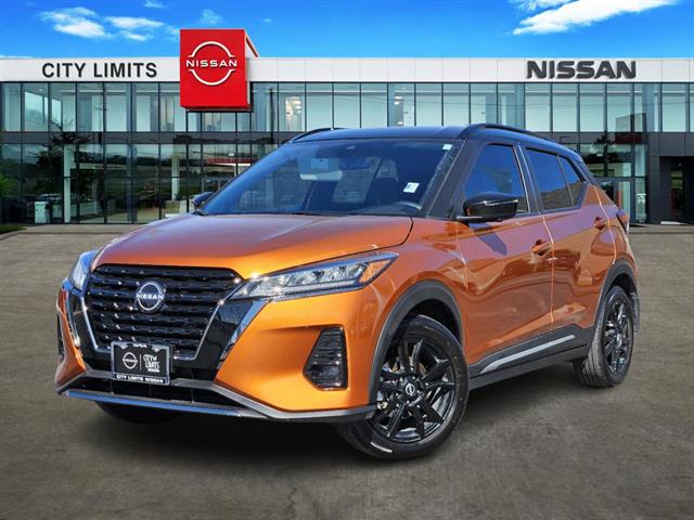 2023 Nissan Kicks SR 1