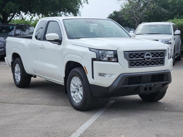 2024 Nissan Frontier SV 2