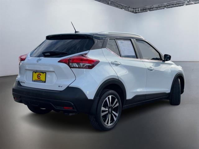 2019 Nissan Kicks SV 4