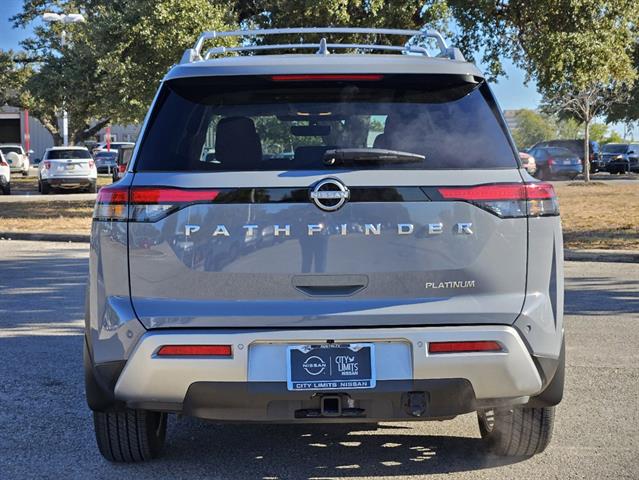 2024 Nissan Pathfinder Platinum 4