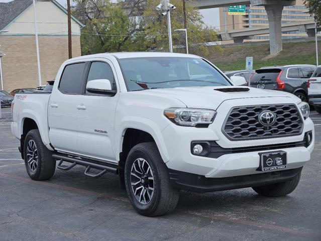 2020 Toyota Tacoma 4WD TRD Off Road 2