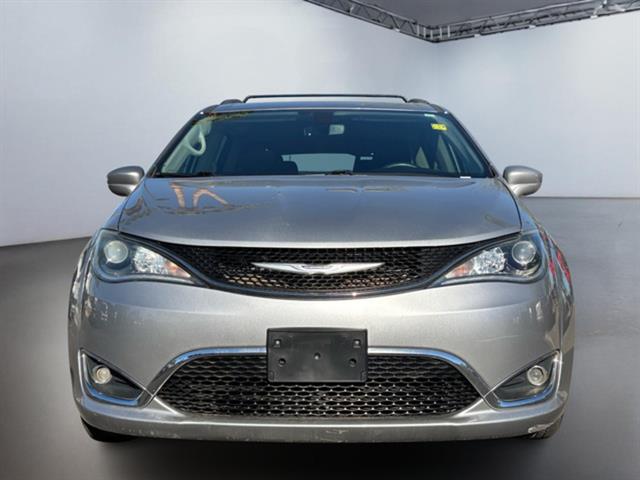 2020 Chrysler Pacifica Touring L 7