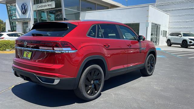 2024 Volkswagen Atlas Cross Sport SE 9