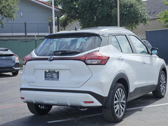 2024 Nissan Kicks SV 4