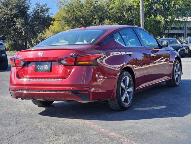 2021 Nissan Altima 2.5 SV 5