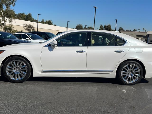 2016 Lexus LS 460 Base 12