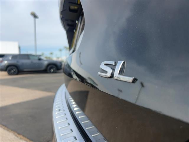 2015 Nissan Rogue SL 14