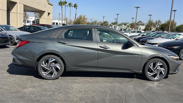 2025 Hyundai Elantra Hybrid Blue 6