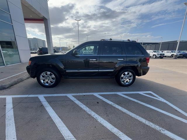 Jeep Grand Cherokee's photo