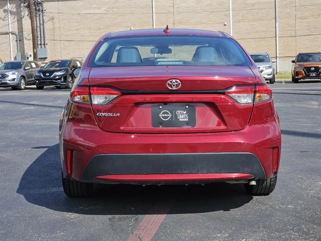 2022 Toyota Corolla LE 4