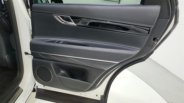 car-gallery-33
