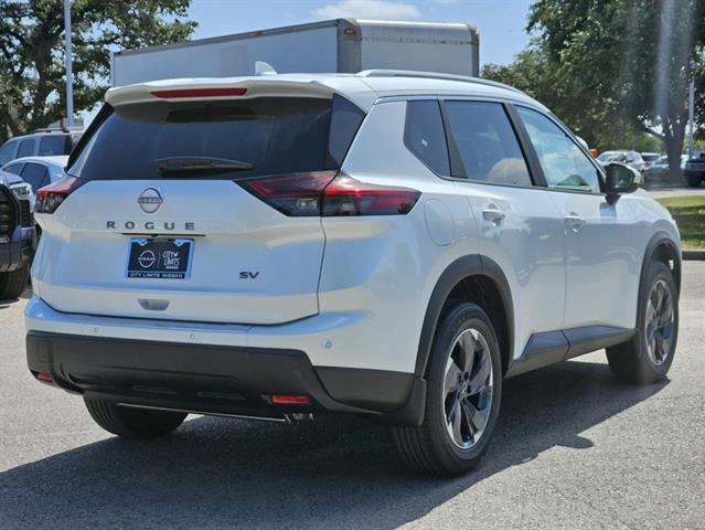 2024 Nissan Rogue SV 4