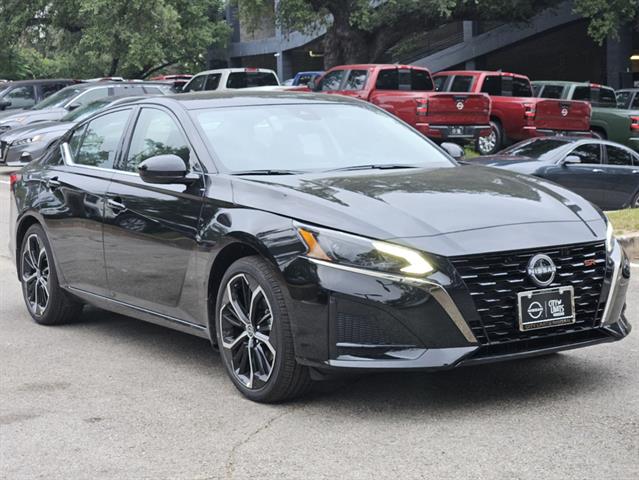 2024 Nissan Altima 2.5 SR 2