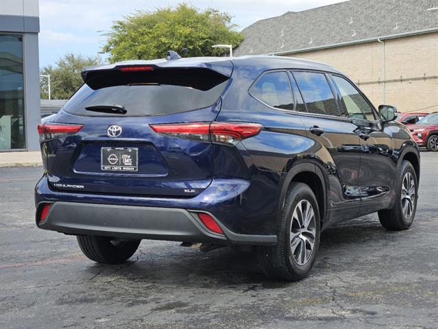 2021 Toyota Highlander XLE 5