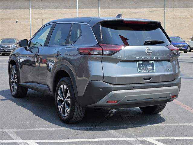 2023 Nissan Rogue SV 3