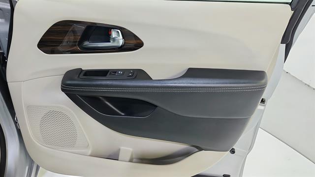 car-gallery-28