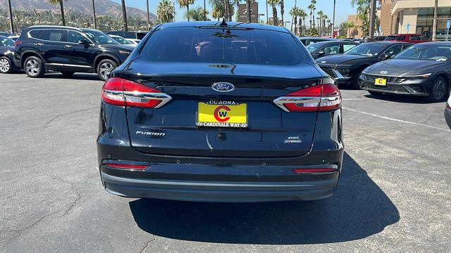 2020 Ford Fusion Hybrid SE 9