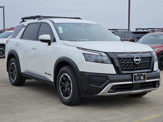 2025 Nissan Pathfinder Rock Creek 2