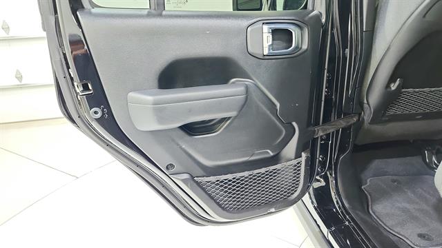 car-gallery-21