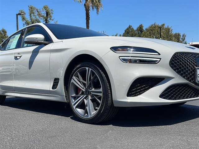 2024 Genesis G70 2.5T Standard 5