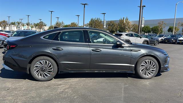 2025 Hyundai Sonata Hybrid SEL 6