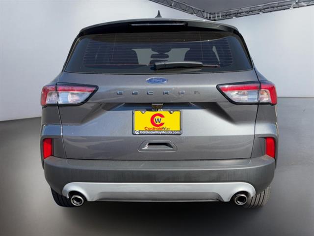 2022 Ford Escape S 6