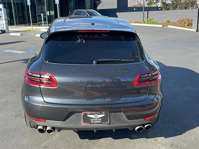 2018 Porsche Macan S 8