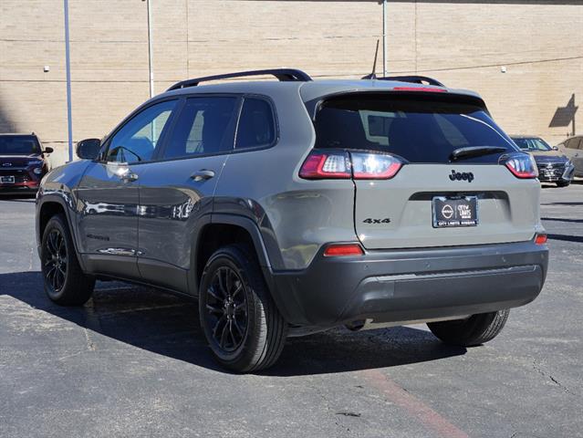 2023 Jeep Cherokee Altitude Lux 3