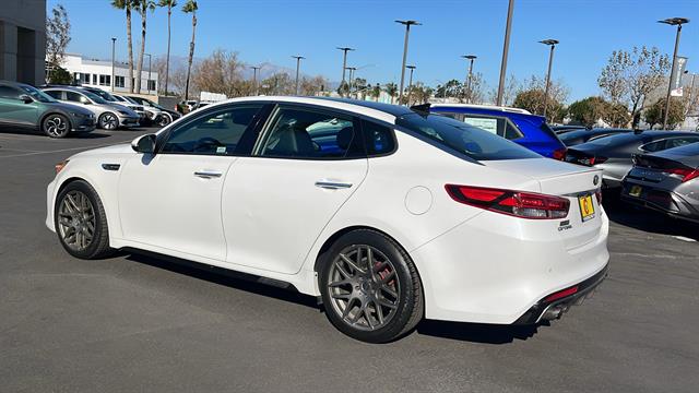 2016 Kia Optima SX Turbo 11