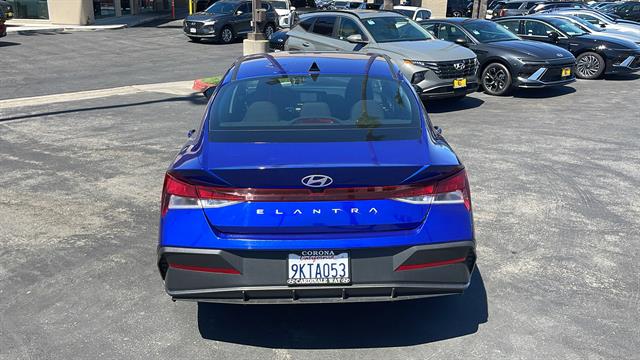 2024 Hyundai Elantra SEL 8