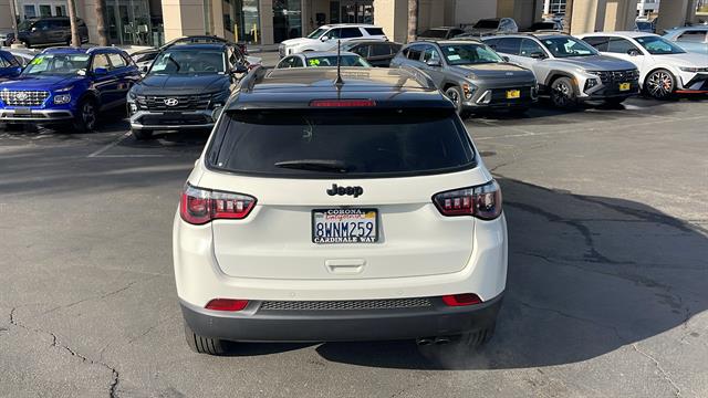 2021 Jeep Compass Altitude 8