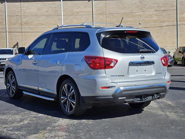 2018 Nissan Pathfinder Platinum 3