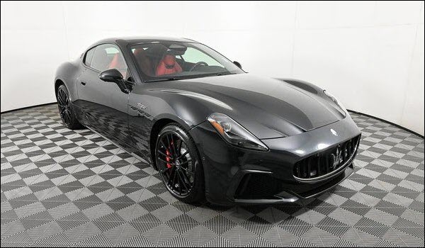 2026 Maserati GranTurismo Trofeo AWD Sedan